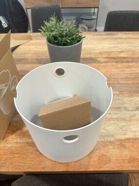 Kolo White Aluminum / Bamboo Sauna Bucket + Ladle Set